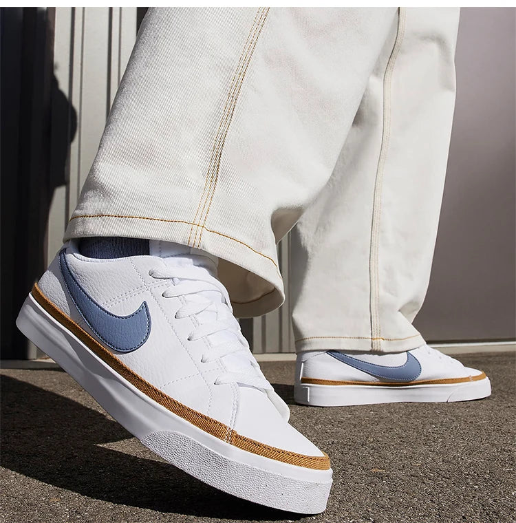 Nike, autentiche sneakers casual da donna basse, collezione primavera, modello DH3161-108