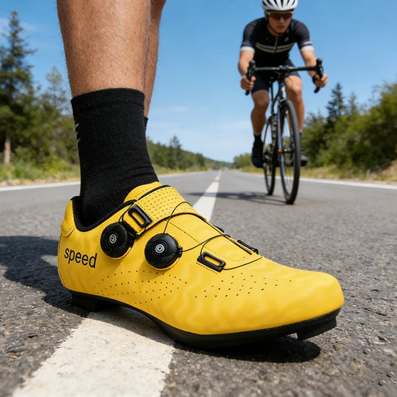 Sapatilhas de Ciclismo Novas para Homem, Auto-Bloqueantes, para Corrida de Estrada, Sapatilhas de Treino sem Bloqueio, Sapatilhas de Ciclismo para Mulher com Encaixes SPD