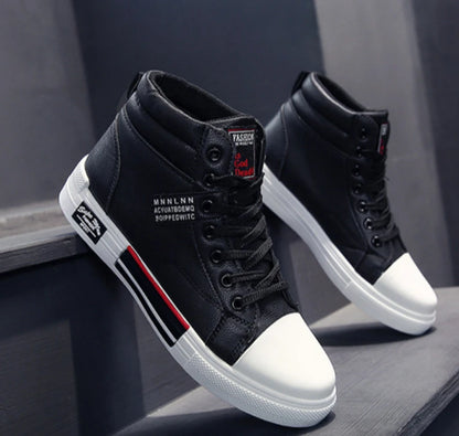2025 new  Breathable soft sole Men's Casual Sports Shoes Korean Fashion Student jogging shoes youth board shoes