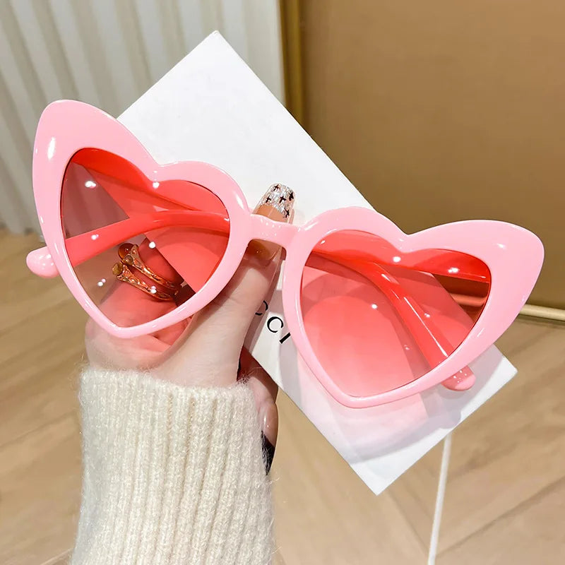 New Vintage Retro Instagram Heart-Shaped Transparent Pink Shiny Sunglasses for Girls Beach Party Birthday Photo Fashion Eyewear