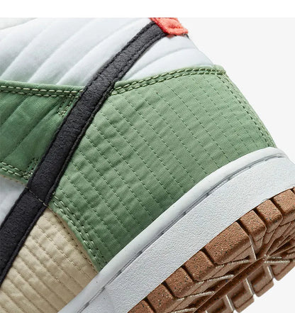 Nike Original DUNK HIGH LX NEXT Unisex-Sneaker mit Fleecefutter DN9909-100