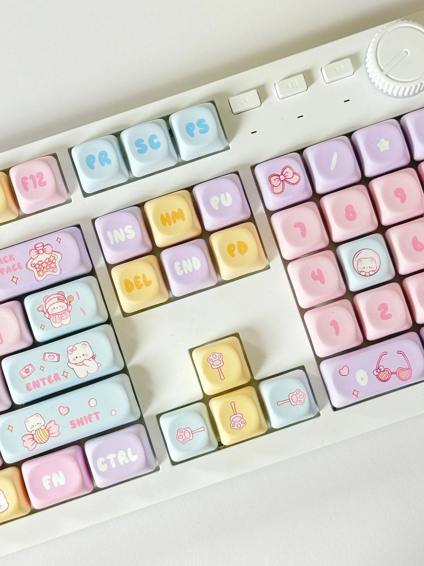 MOA Keycaps PBT Cute Candy Bear 131 Keys Small Full Set for 60/64/84/98/108 Gaming Mechanical Keyboard MX Switch