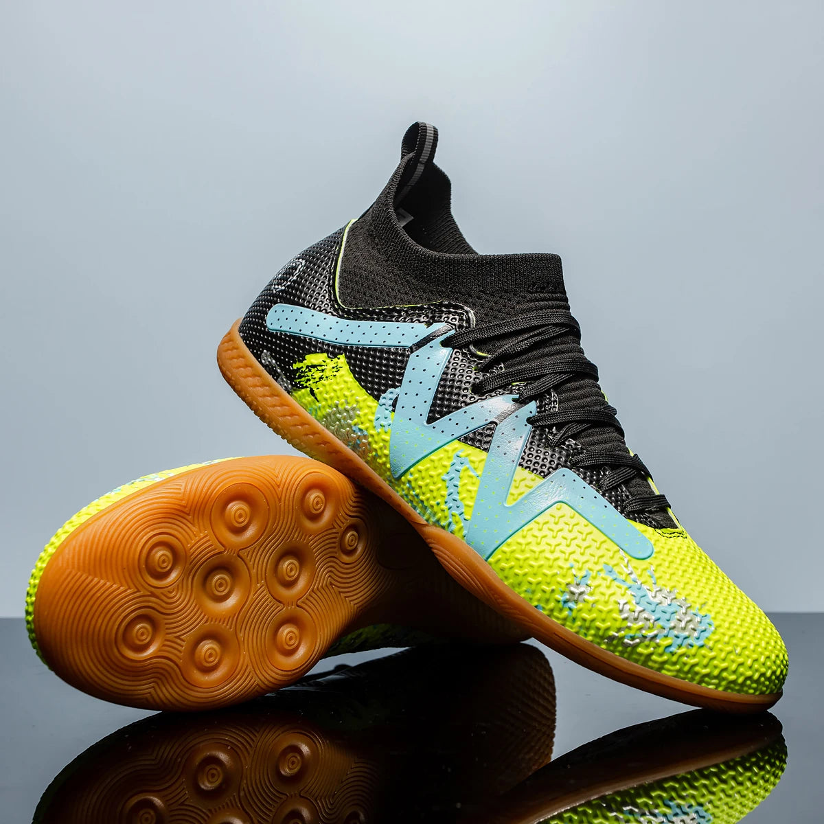 Men's Soccer Shoes Professional Match TF Football Boots Unisex Ultralight Match Hot Sale Women's Sneakers High-Quality Breathable