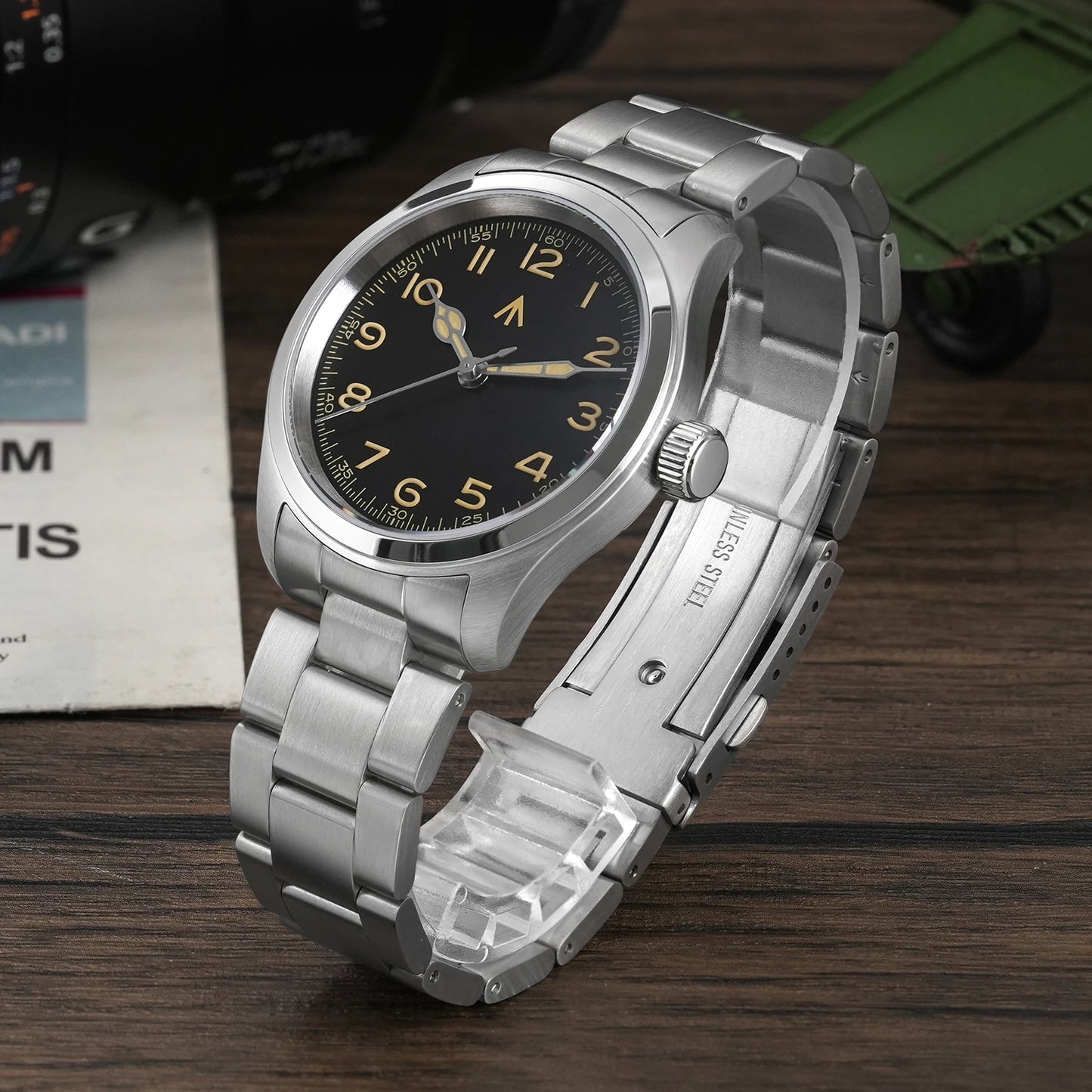 Militado ML08 V2 Vintage-Quarzuhr Military VH31-Uhrwerk Doppeltes Saphirglas C3 BGW-9 Leuchtend Wasserdicht 38mm Uhr