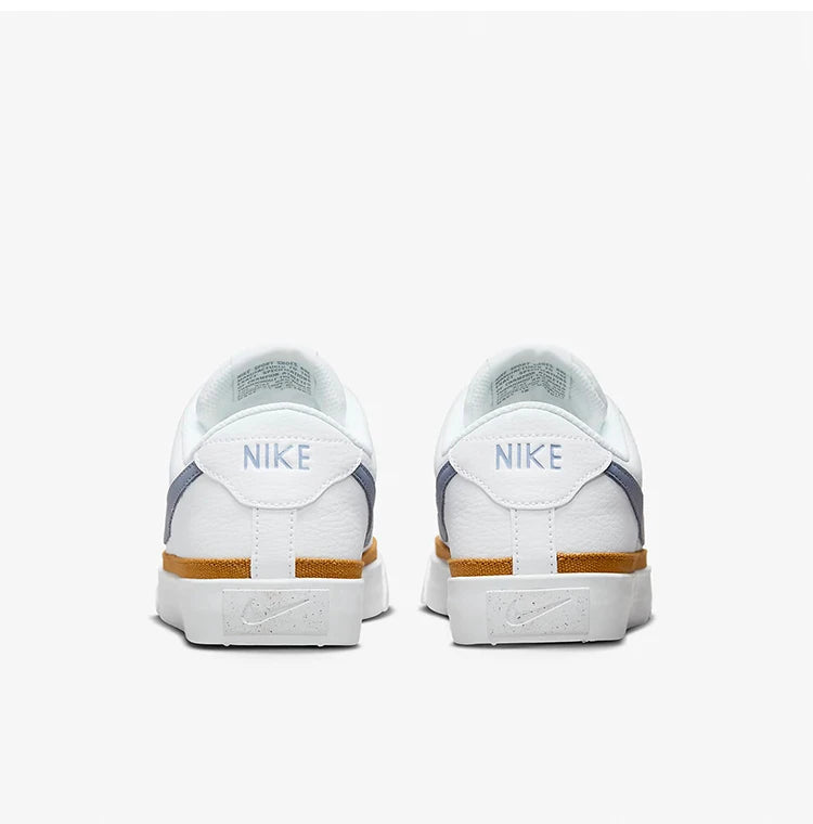 Nike, autentiche sneakers casual da donna basse, collezione primavera, modello DH3161-108