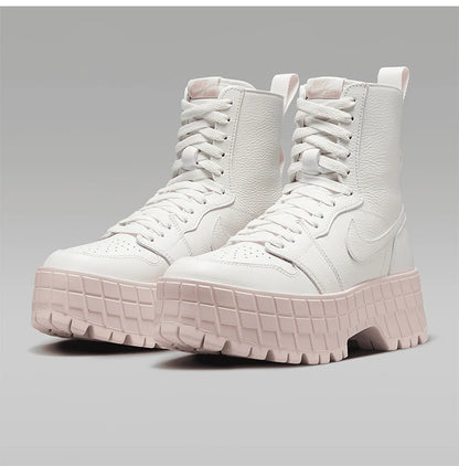 Γυναικείες μπότες Nike Air Jordan με μαλακή επένδυση και ανθεκτική παχιά σόλα FJ5737-116