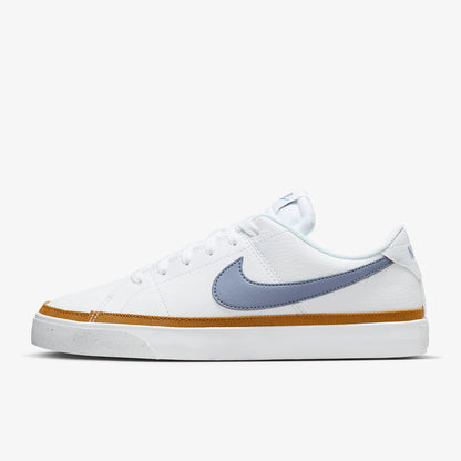 Nike, autentiche sneakers casual da donna basse, collezione primavera, modello DH3161-108