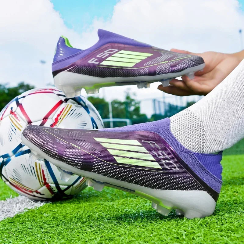 Nouvelles chaussures de football pour hommes, bottes de football confortables pour l'entraînement et les matchs en extérieur, crampons antidérapants et respirants, pour garçons et adultes, à longues pointes.