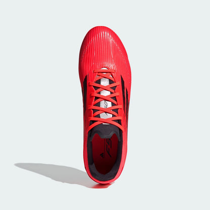 Chaussures de football Adidas authentiques F50 LEAGUE, modèle IF1329, pour hommes et femmes, conçues pour résister à l’usure lors de la pratique de sports.