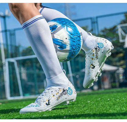 Nouvelles chaussures de football professionnelles pour hommes, chaussures de football antidérapantes, unisexes, respirantes, chaussures de futsal, nouvelles chaussures à crampons, livraison directe, ultralégères