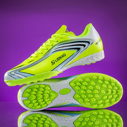 Nouvelles chaussures de football pour hommes, baskets de haute qualité, crampons de futsal pour gazon, chaussures de football d'intérieur très vendues, chaussures d'entraînement antidérapantes pour l'extérieur