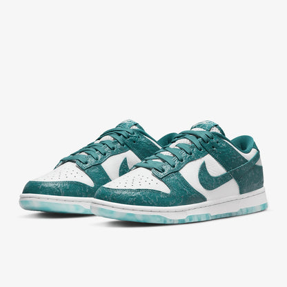 Nike Official Authentic Dunk Low Γυναικεία Ελαφριά Αθλητικά Παπούτσια με Αντικραδασμική Προστασία σε Ρετρό Στυλ DV3029-100