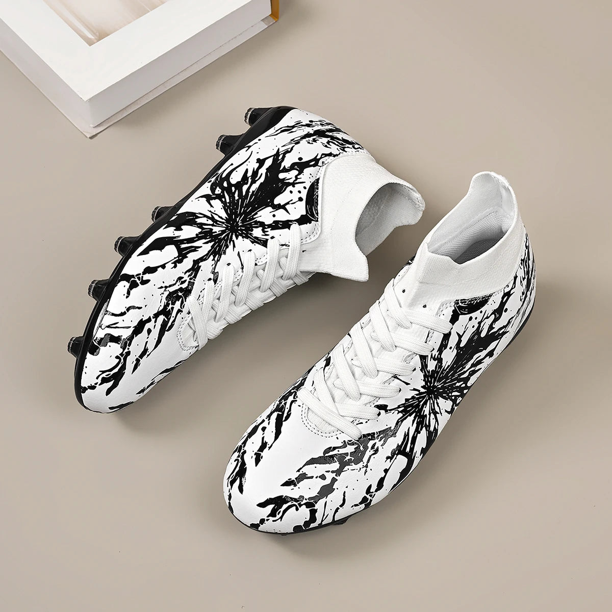 Chaussures de football ultra légères AG FG, tissu PU anti-transpiration, semelle TPU résistante à l'usure, ajustement confortable, unisexe, baskets d'entraînement sur herbe naturelle