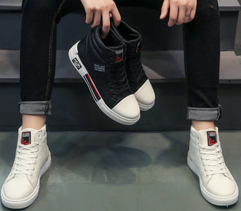 2025 new  Breathable soft sole Men's Casual Sports Shoes Korean Fashion Student jogging shoes youth board shoes
