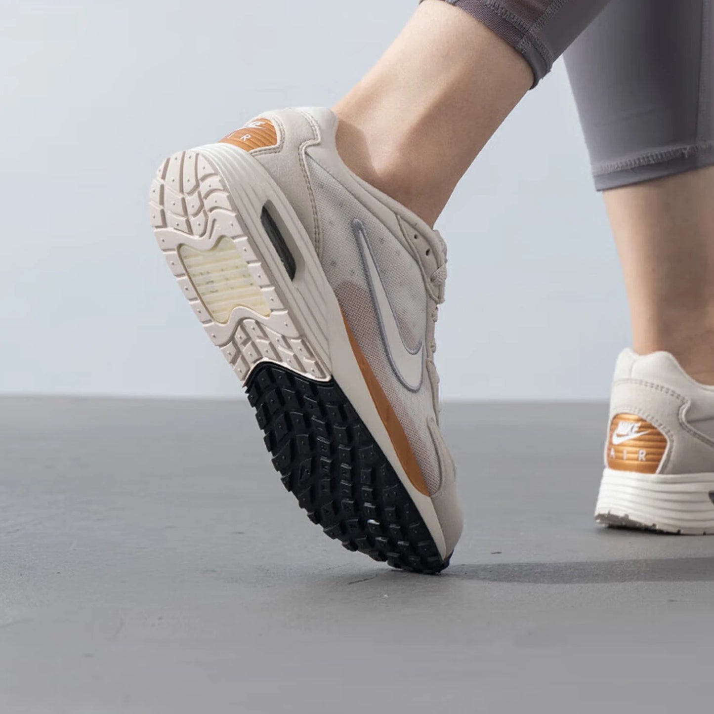 Originalūs Nike Air Max Solo moteriški lengvi bėgimo bateliai FN0784-105