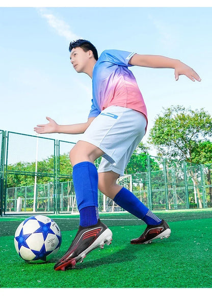 Nouvelles chaussures de football pour hommes, baskets de futsal très populaires, chaussures de football pour matchs sur gazon, entraînement, chaussures de football de haute qualité, crampons antidérapants, pour intérieur