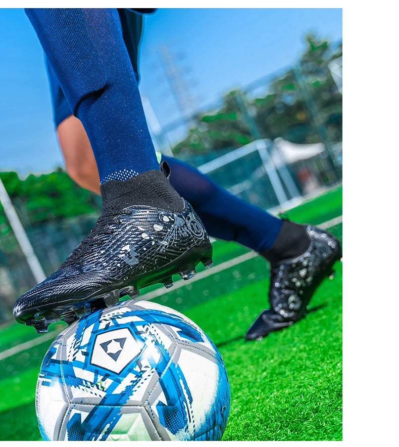 Nouvelles chaussures de football professionnelles pour hommes, chaussures de football antidérapantes, unisexes, respirantes, chaussures de futsal, nouvelles chaussures à crampons, livraison directe, ultralégères