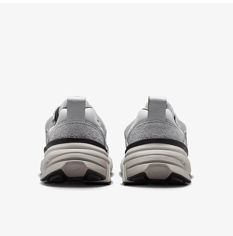 „Nike“ originalūs „V2K Run“ moteriški lengvi retro sportiniai bateliai FN6703-002