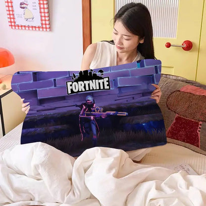 Cartoon-Game F-FortniteS aus schnelltrocknendem Polyester, rutschfest, hochwertiges Kissenhandtuch, rutschfester Kissenbezug, sicher befestigt.