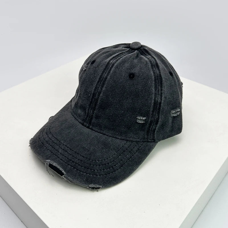 New Unisex Broken Style Solid Baseball Hats Breathable American Vintage Sunshade Simple Peaked Cap Versatile Fashion Casual ins