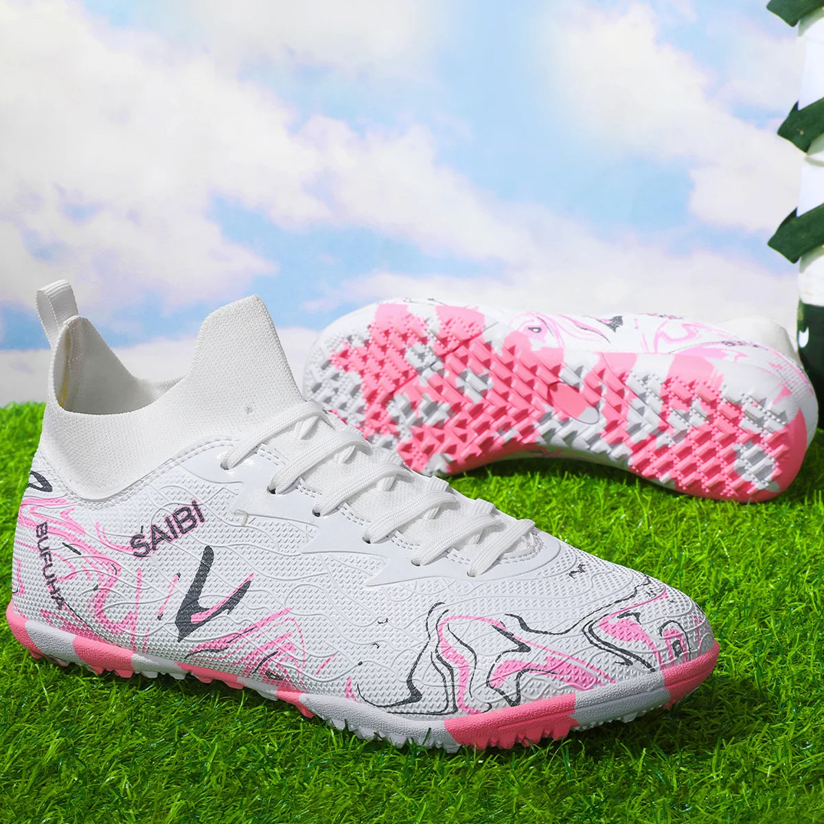 Chaussures de football TF pour adultes, économiques, en tissu PU mélangé, crampons en caoutchouc durables, antidérapantes, pour les passionnés de football amateur.