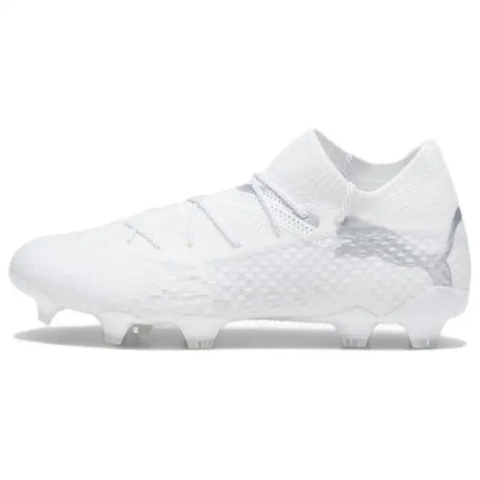 Baskets Puma Future 7 Ultimate FG AG, modèle blanc, couleur argentée, 107916-04.