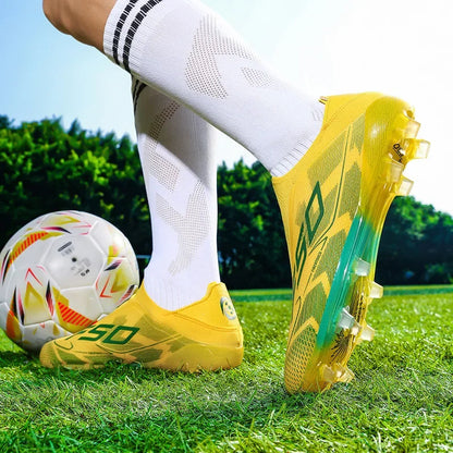 Nouvelles chaussures de football pour hommes, crampons de haute qualité, bottes de football pour terrain en herbe, idéales pour les matchs en extérieur, baskets légères mi-hautes, très vendues, antidérapantes, pour l'e