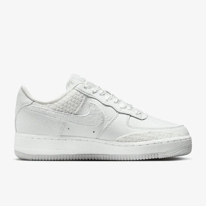 Nike Authentic Air Force 1 AF1 Sneakers classiche da donna con suola spessa HV6011-111