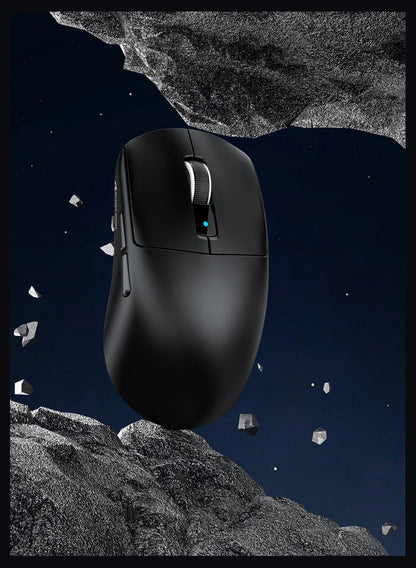ATTACK SHARK R6 PAW3950MAX Ασύρματο Gaming Ποντίκι, 8Khz Polling, Υπερελαφρύ 39g, Nordic 52840 MCU, Οπτικοί Μικροδιακόπτες Omron