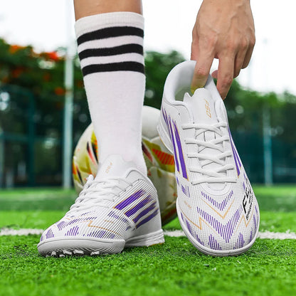 Chaussures de football pour hommes FG/AG pour terrain ferme, légères, à lacets, antidérapantes, professionnelles, pour adultes, pour la compétition en extérieur.