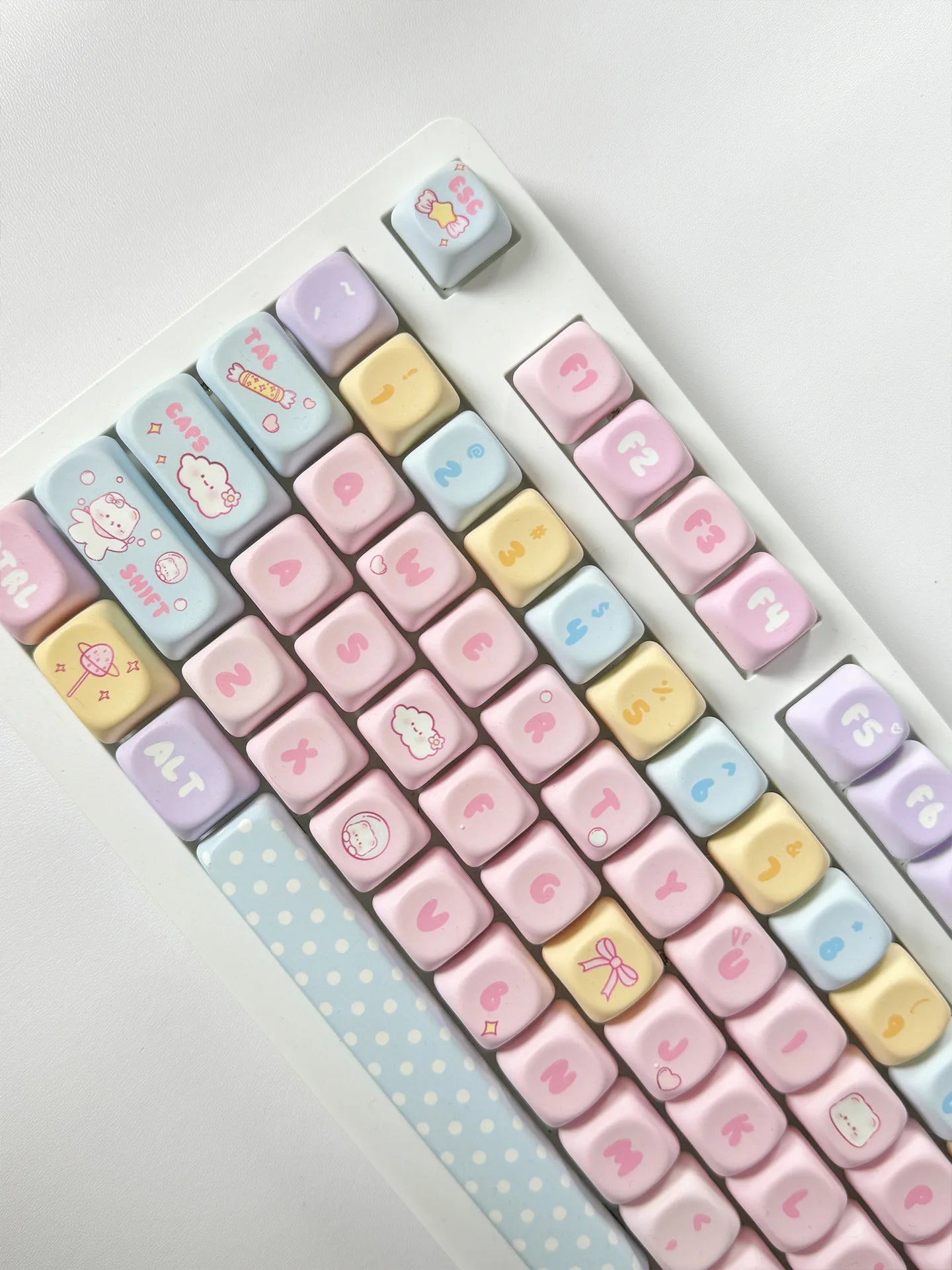 MOA Keycaps PBT Cute Candy Bear 131 Keys Small Full Set for 60/64/84/98/108 Gaming Mechanical Keyboard MX Switch